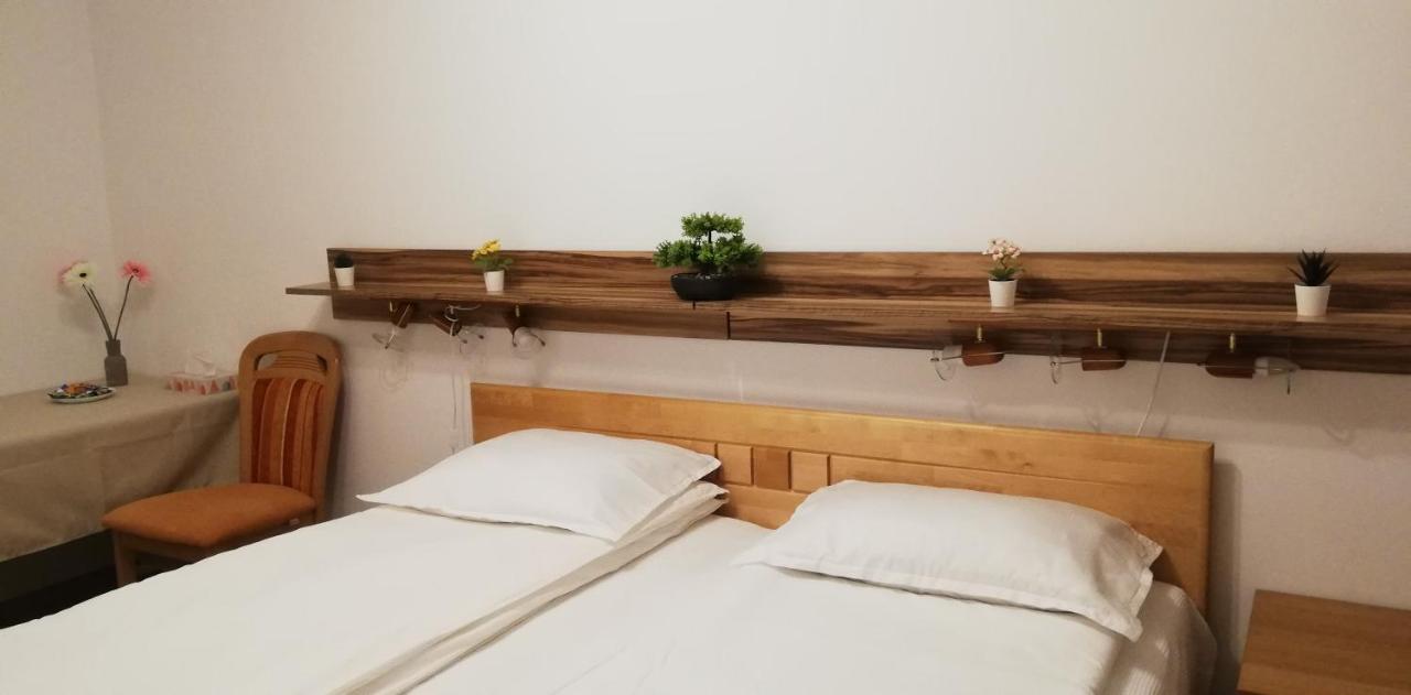 Wien-Vienna Homestay エクステリア 写真